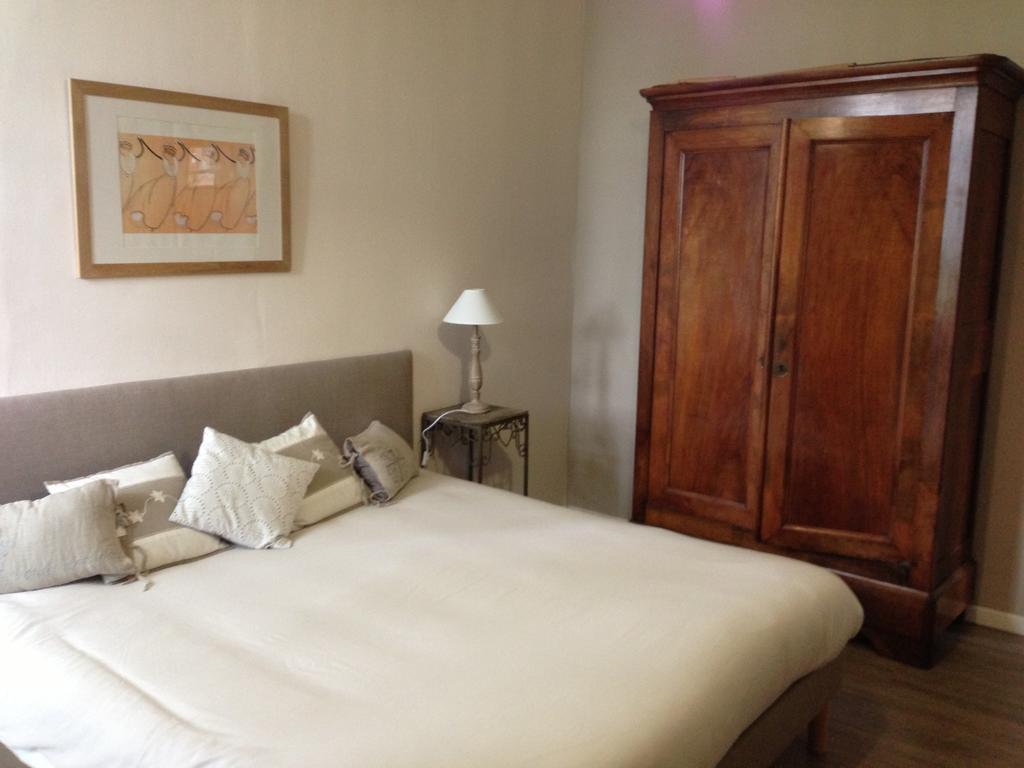 Chateau Cornillon Bed & Breakfast 2*